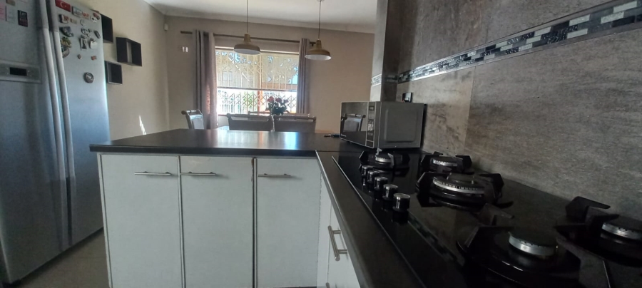 To Let 3 Bedroom Property for Rent in Ottery East Western Cape